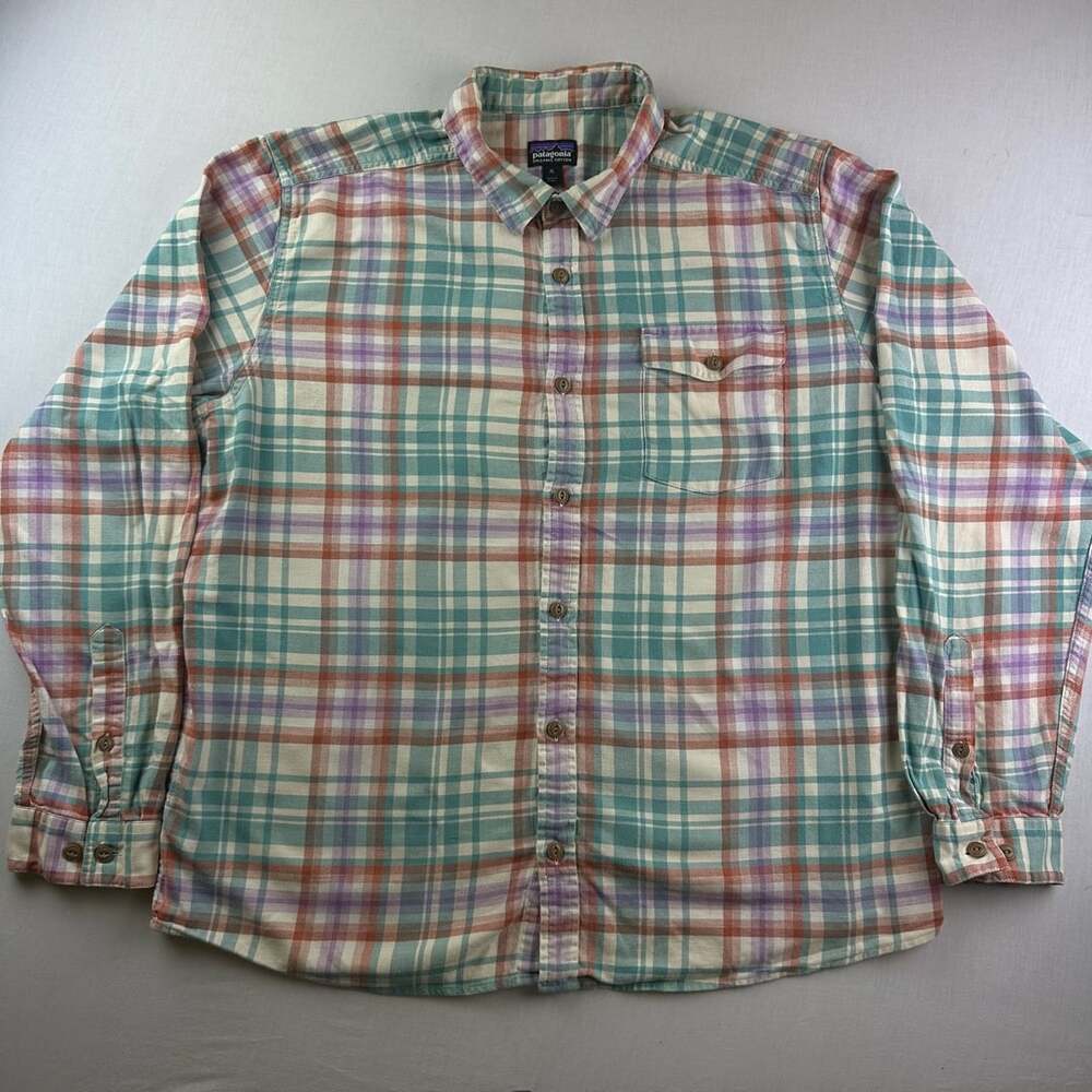 Patagonia Men's Lightweight Fjord Flannel Long Sleeve Shirt